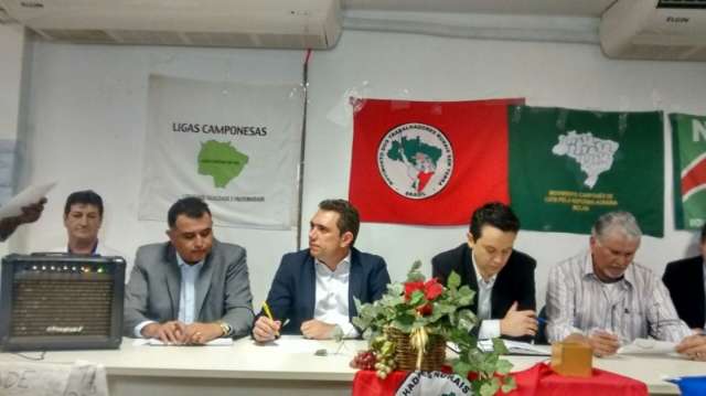 Presidente do Incra n&atilde;o convence e sem-terra prometem mais protestos