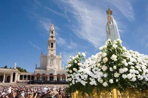 Santa Casa recebe imagem peregrina de Nossa Senhora de Fátima