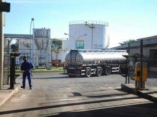 Distribuidora de combustíveis de Campo Grande. (Foto: Paulo Francis) 
