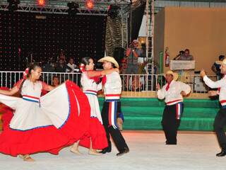 Dança paraguaia.