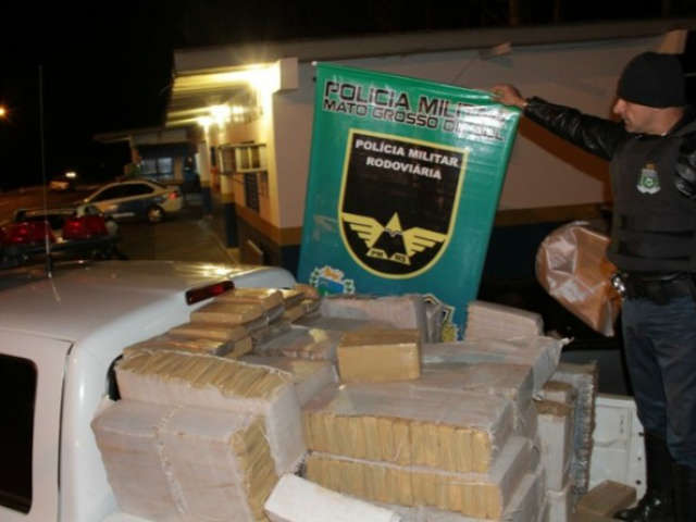  Cerca de meia tonelada de maconha &eacute; apreendida em Nova Andradina