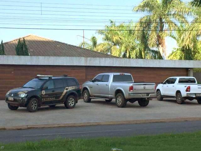 Em nova fase da Lava Jato, PF vasculha mans&atilde;o na fronteira