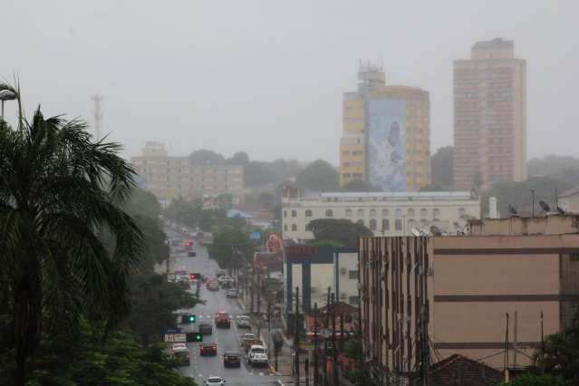 Dia amanhece com neblina, h&aacute; previs&atilde;o de chuvas e m&aacute;xima de 29&ordm;C em MS