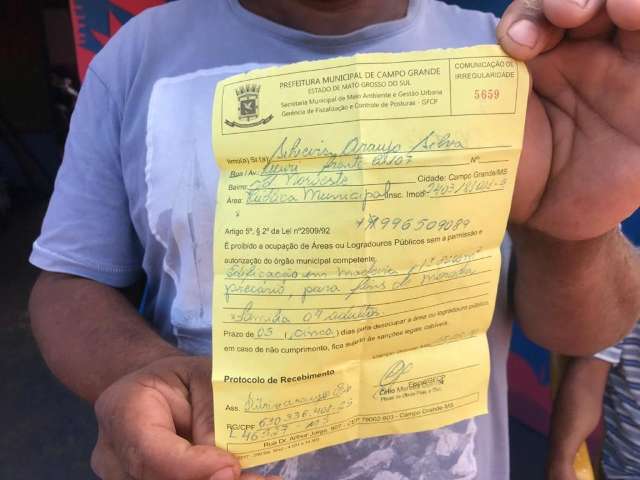 Moradores s&atilde;o notificados e t&ecirc;m 5 dias para deixar favela em &aacute;rea p&uacute;blica