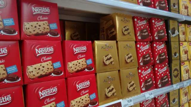 Comprar os produtos e preparar a t&iacute;pica ceia de Natal est&aacute; 18% mais caro