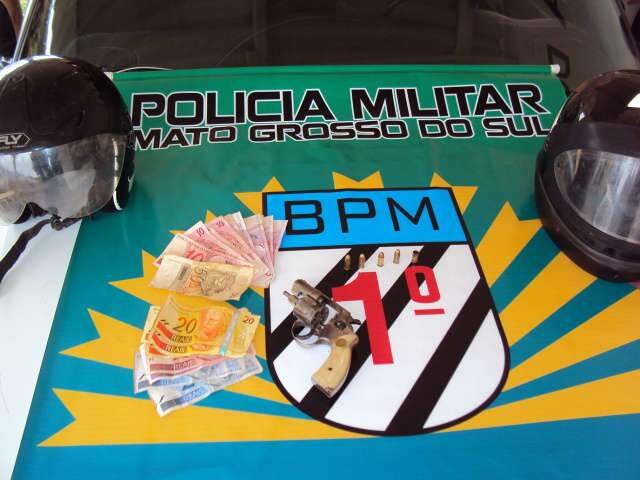  Dupla faz assalto com moto roubada e fere a tiro comerciante