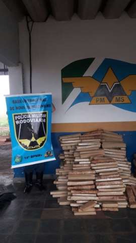 Pol&iacute;cia Rodovi&aacute;ria apreende  548 quilos de maconha na MS-276, em Nova Andradina