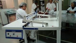 Uma das novas seladoras para materiais esterilizados do Hospital Regional de Ponta Porã (Foto: HR/Divulgação)