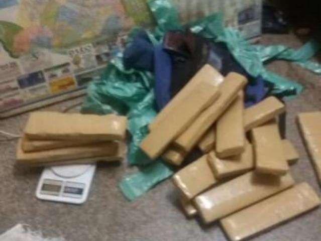 Homem &eacute; preso com 13 quilos de maconha na MS-164