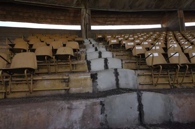 Se pudesse falar, o Est&aacute;dio Moren&atilde;o diria: &ldquo;socorro, algu&eacute;m me salve&rdquo;