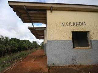 Estação de Alcilândia: abandonada em fotografia de janeiro de 2018. (Foto: Saul Schramm/Arquivo)