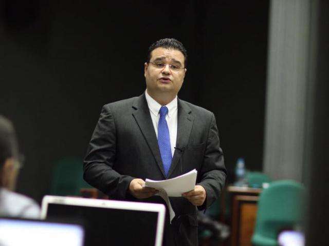 Pelas redes sociais, F&aacute;bio Trad antecipa voto favor&aacute;vel &agrave; interven&ccedil;&atilde;o no Rio