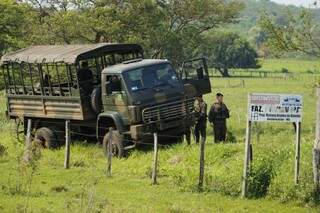 Militares do Exército Brasileiro deixam nesta segunda a região de Antonio João após 75 dias de operação (Foto: Eliel Oliveira)