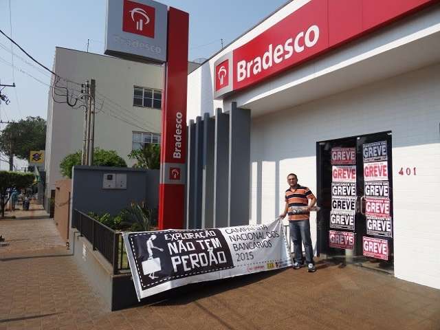 Sindicato marca assembleia para &agrave;s 17h e greve de banc&aacute;rios deve acabar hoje