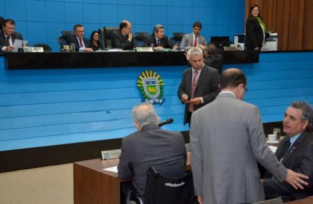 Projeto obriga governo a  divulgar contas das empresas terceirizadas 
