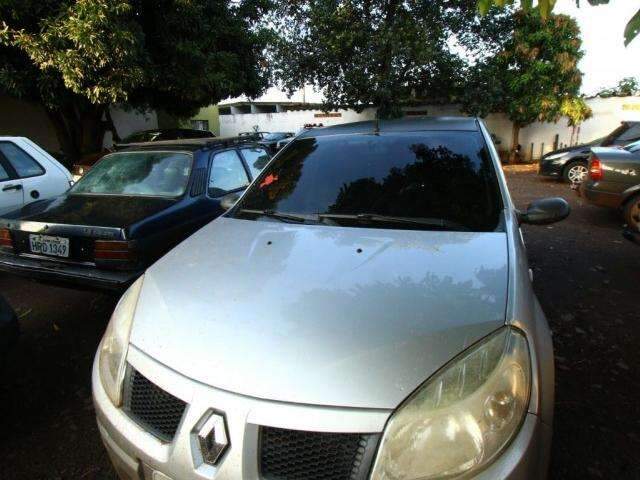  Quadrilha &eacute; presa com tr&ecirc;s carros roubados ap&oacute;s assaltos em dois bairros 