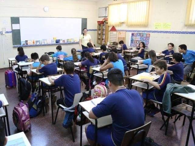Doze mil n&atilde;o renovam matr&iacute;cula e rede municipal abre novos prazos
