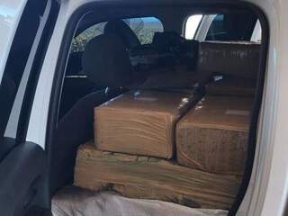 Jovem &eacute; preso transportando 1,3 tonelada de maconha em ve&iacute;culo roubado