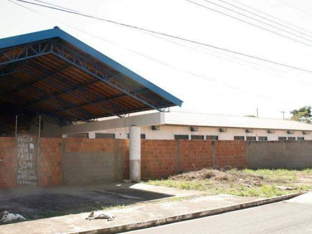Prefeitura retoma obras de escola que estavam paralisadas desde 2011