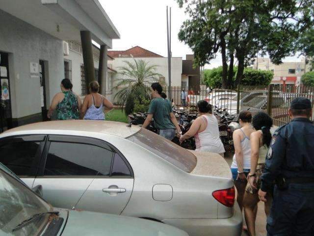 Agente feita ref&eacute;m &eacute; liberada ap&oacute;s uma hora de motim em pris&atilde;o feminina