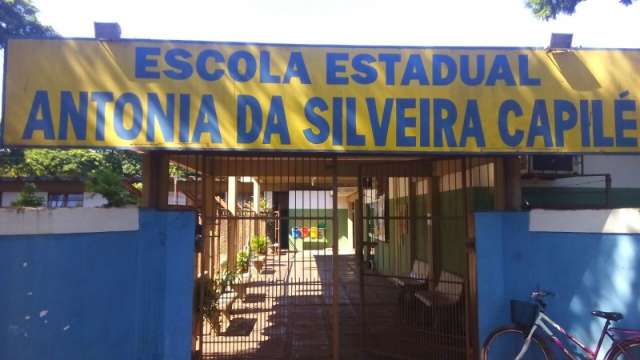 Paralisa&ccedil;&atilde;o de professores deixa 35 mil estudantes sem aula hoje