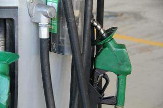 Gasolina ficou 12% mais cara em um ano (Foto: Marcos Ermínio)