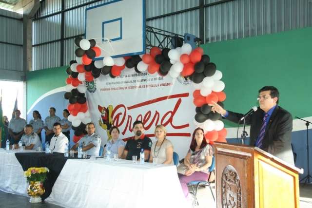 Gilmar Olarte anuncia projeto de musicaliza&ccedil;&atilde;o para 242 alunos do Proerd