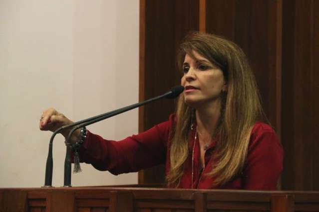 Antonieta cobra posi&ccedil;&atilde;o do PMDB frente &agrave; gest&atilde;o de Gilmar Olarte