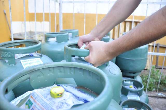 G&aacute;s de cozinha sobe 10% na segunda e botij&atilde;o pode custar at&eacute; R$ 64