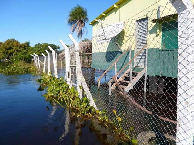 Rio Paraguai sobe e cheia pode de ser uma das maiores j&aacute; registradas