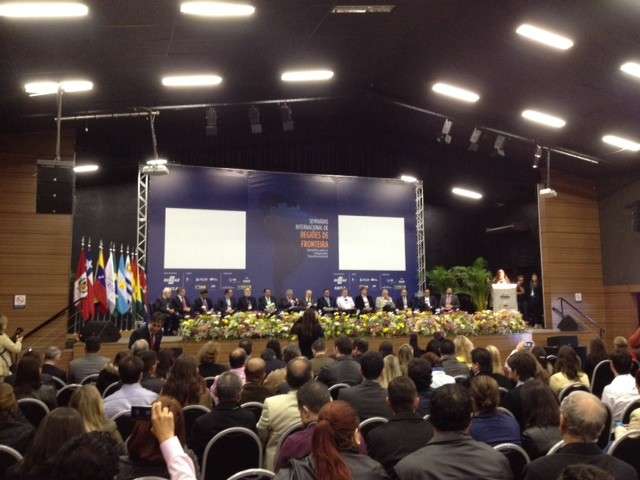 Munic&iacute;pios de MS de fronteira participam de semin&aacute;rio internacional