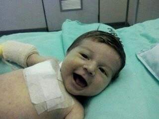 Bebê Timóteo morreu à espera de doador. (Foto: Reprodução/Facebook)