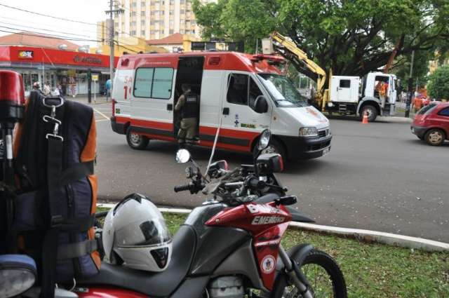 Acidente causa lentid&atilde;o no cruzamento da Afonso Pena com Rui Barbosa