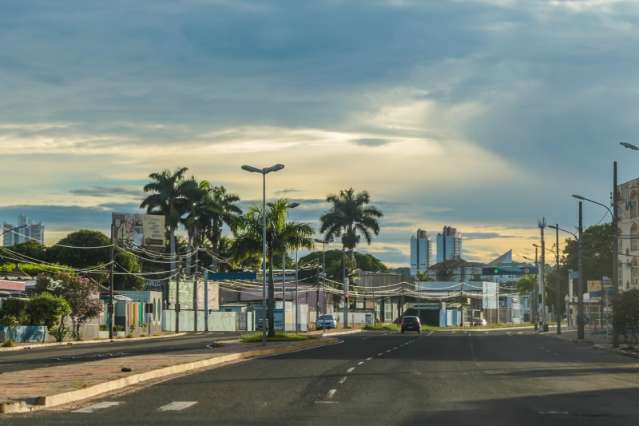 Calor chega aos 36&deg;C em MS na &uacute;ltima segunda-feira do ano