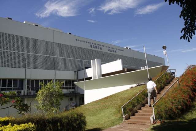 Greve dos m&eacute;dicos afeta 300 atendimentos e eletivas na Santa Casa