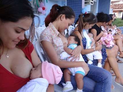 Capital adere à “Hora do Mamaço” para incentivar o aleitamento materno