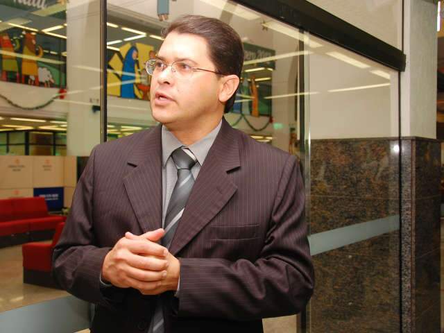  Com 1/3 do efetivo necess&aacute;rio, associa&ccedil;&atilde;o dos peritos reclama da desvaloriza&ccedil;&atilde;o