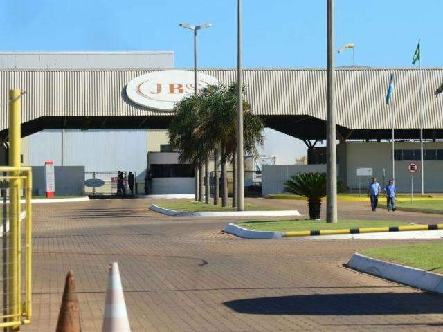 Minist&eacute;rio do Trabalho vai investigar vazamento em frigor&iacute;fico da JBS
