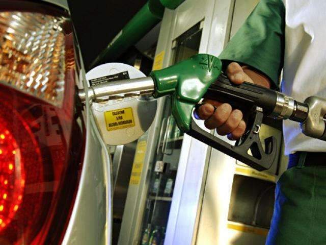 Com alta de 4,2% nas refinarias, gasolina pode chegar a R$ 4,37 em MS