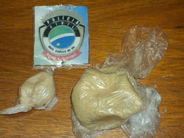  Pol&iacute;cia fecha mini-laborat&oacute;rio de processamento de crack