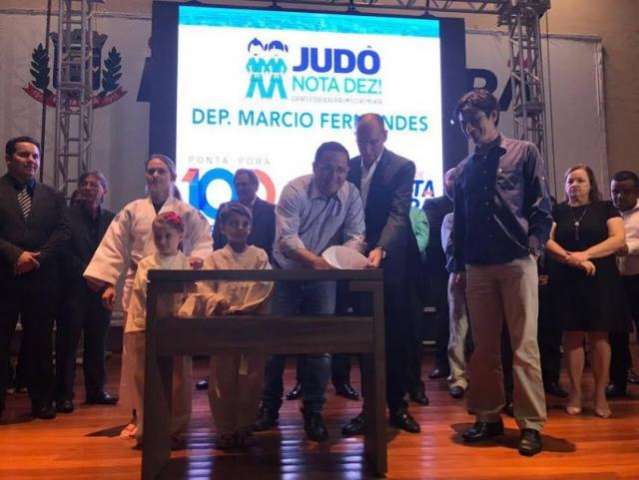 Projeto social criado por Marcio Fernandes ser&aacute; ampliado na fronteira