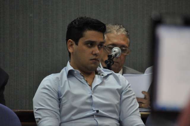 Estudante perde CNH e &eacute; condenado a tr&ecirc;s anos por atropelar policial