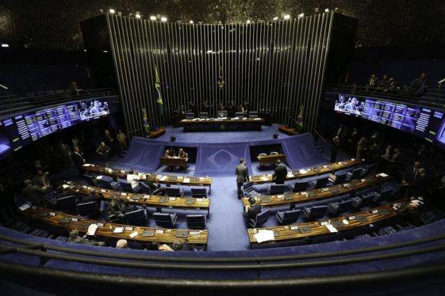 Senado aprova medidas negociadas com caminhoneiros para encerrar greve