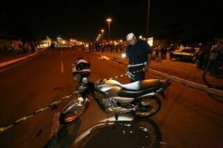 O motociclista se envolveu no acidente que matou o ciclista de 73 anos (Foto: Marcelo Victor)