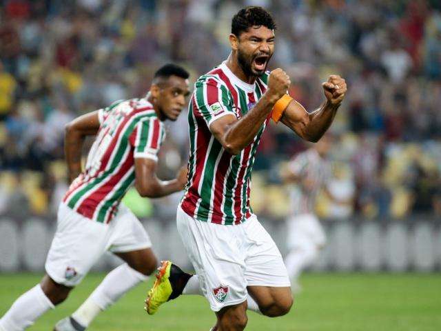 Fluminense vence o Corinthians por 1 a 0 e times seguem empatados na tabela 