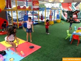 Crianças ganharam um super parque, com brinquedão e espaço baby.