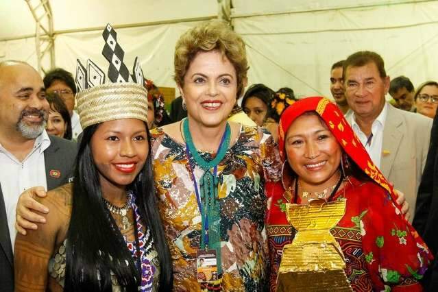 Nova pesquisa mostra que Dilma ainda mant&eacute;m reprova&ccedil;&atilde;o de 70%
