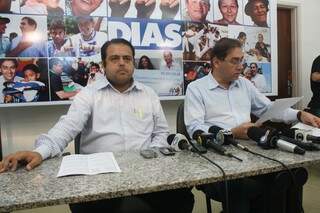 O secretário de Saúde, Ivandro Fonseca, e o prefeito Alcides Bernal (PP), apresentam evolução dos repasses para HC e HU. (Foto: Marcos Ermínio)