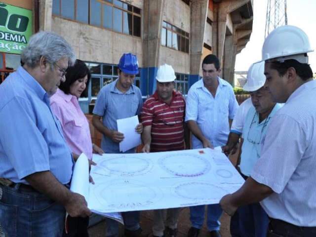  Prefeitura come&ccedil;a obras do Dourad&atilde;o e quer est&aacute;dio pronto para Estadual