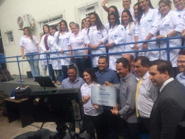 Com pedido de empenho dos funcion&aacute;rios, 2&ordm; Cl&iacute;nica da Fam&iacute;lia &eacute; inaugurada